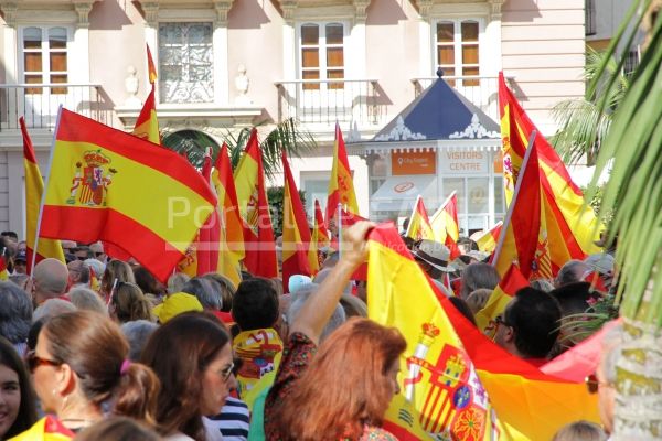 El Ayuntamiento de Cádiz no autoriza la concentración por España de VOX