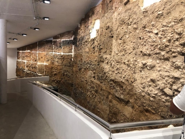 corte del testaccio romano en restauracio n