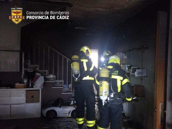 bomberos incendio vivienda jerez 2