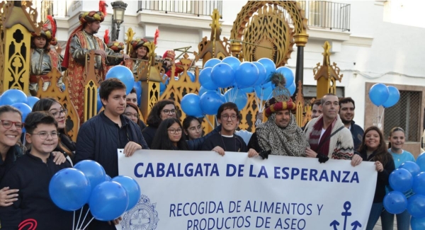 Solidaridad e ilusión en la Cabalgata de la Esperanza de El Puerto de Santa  María