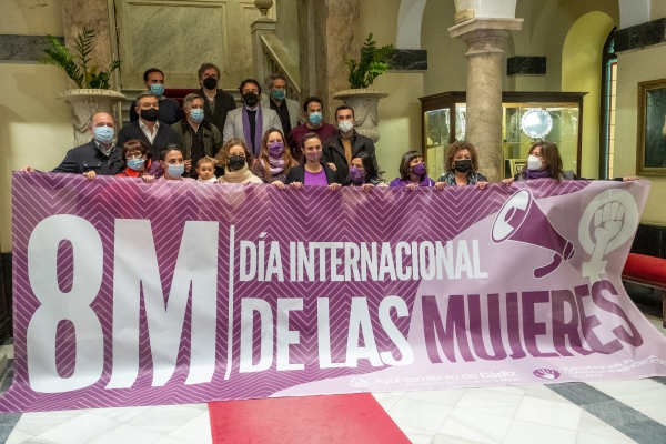 080322 acto 8m ayuntamiento 014