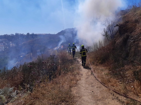 bomberos incendio de pasto 1