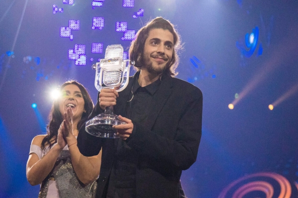 El ganador de Eurovisión 2017, Salvador Sobral, dará un concierto en Cádiz  este verano