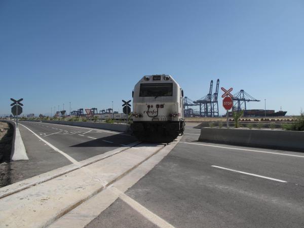 Mejoras en la señalización de la Bahía de Algeciras para agilizar el  tráfico de más de 1.000 trenes anuales