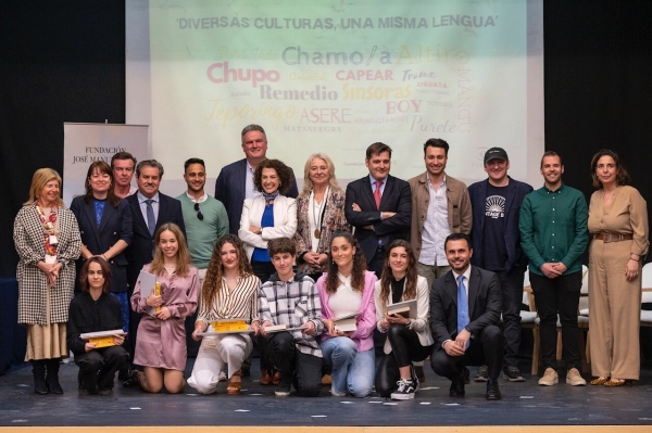 entrega de premios en el colegio san felipe neri