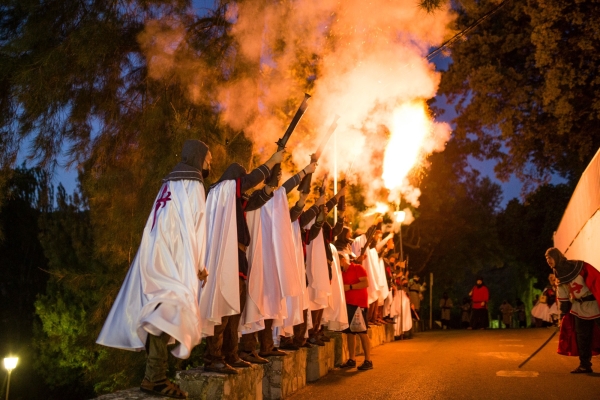 Las Tradicionales Fiestas y Luchas de Moros y Cristianos de Benamahoma de  2023: Agenda de actos