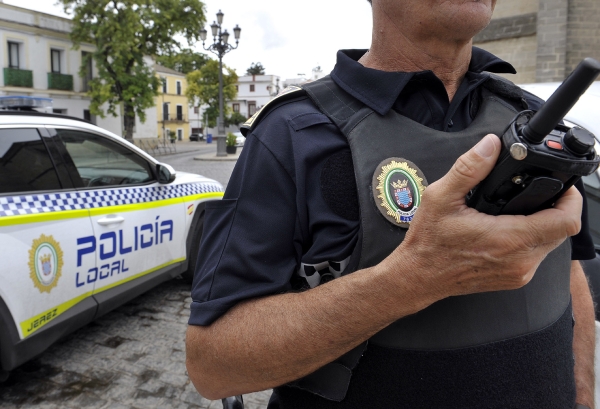 Detenido un hombre por robo en vehículos y tres más por infracciones viales  en Jerez de la Frontera