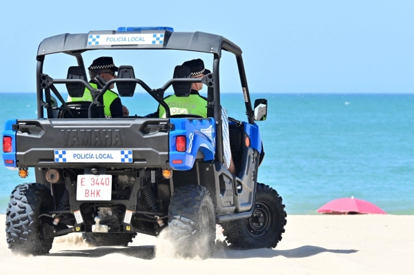 visita alcalde policia playa 05