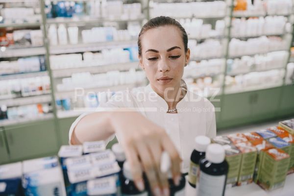 woman pharmacist checking medicine in pharmacy 2022 02 01 22 39 33 utc