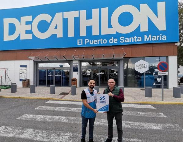 2023. 11. 23 foto presentacion cartel decathlon