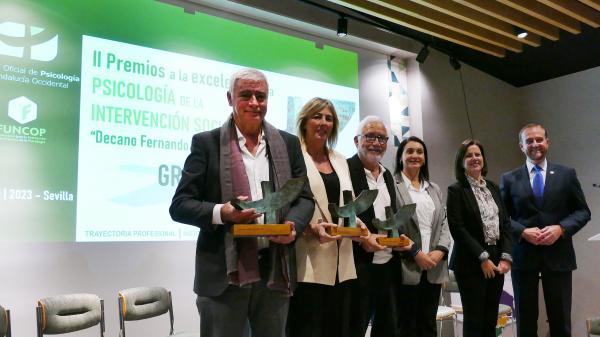 premios psicologia intervencion social 