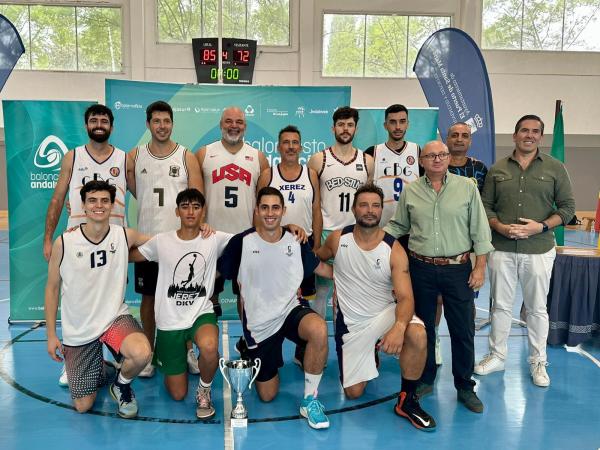 2023. 09. 03 foto de gonzalez nieto en liga de verano baloncesto adultos