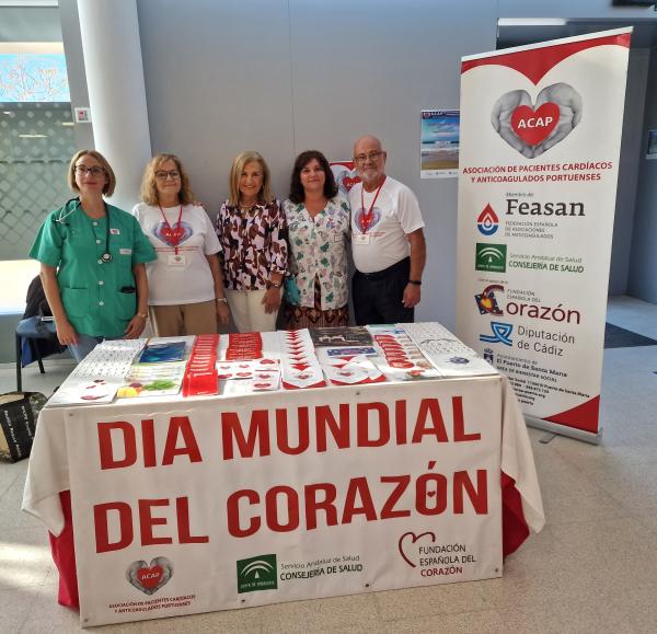 2023. 09. 26 foto de lara con asociacion de pacientes cardiacos