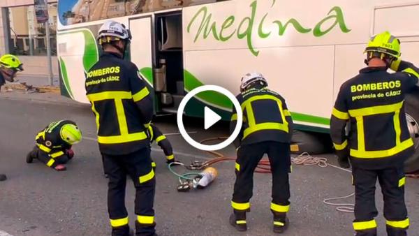 bomberos autobus cadiz