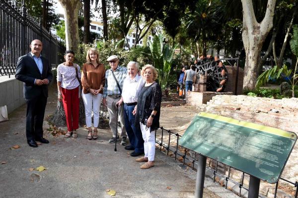 desmotaje elementos de la noria del parque