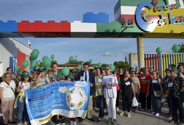 jaime espinar nela garcia ja aparicio ruta solidaria a pie 02 