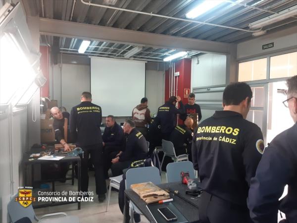 curso actuacion aperturas en emergencias algeciras. 18.01.24