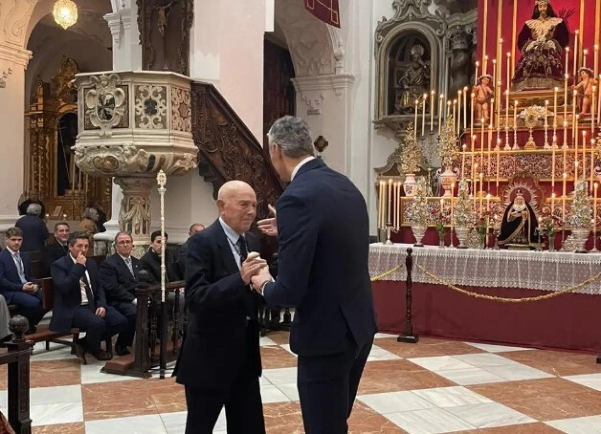 Francisco Gallego y Joaquín Ariza, elegidos para la levantá de honor en ...