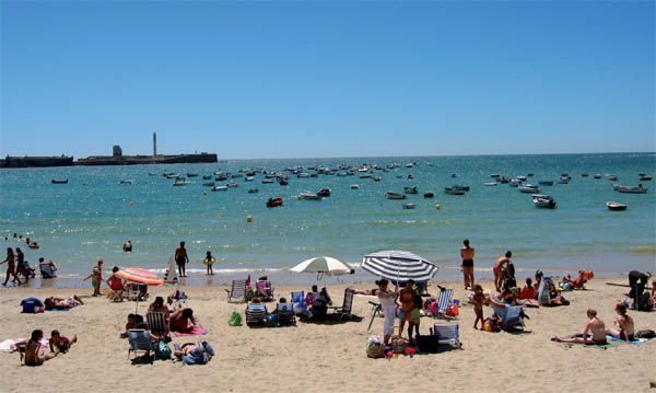 Proponen Ampliar Al Mes De Octubre Los Servicios De Playa En Cadiz